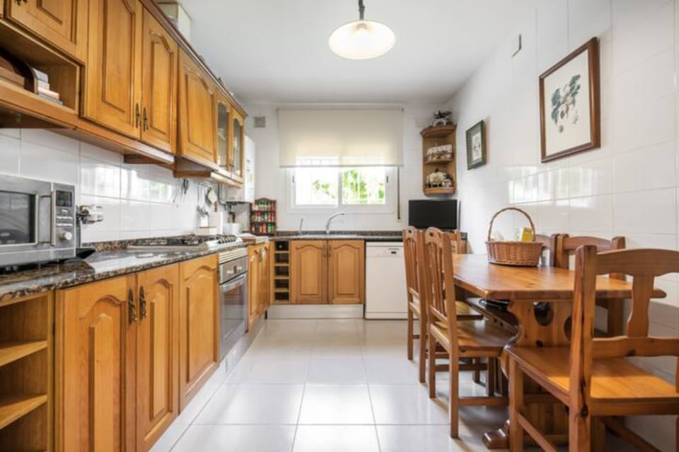 Wonderful house with pool near the beach. Vacation rental in Castelldefels