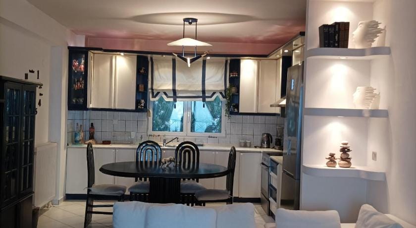 Apartment Luxury with amazing view Parking-BBQ Apartment in Kavala