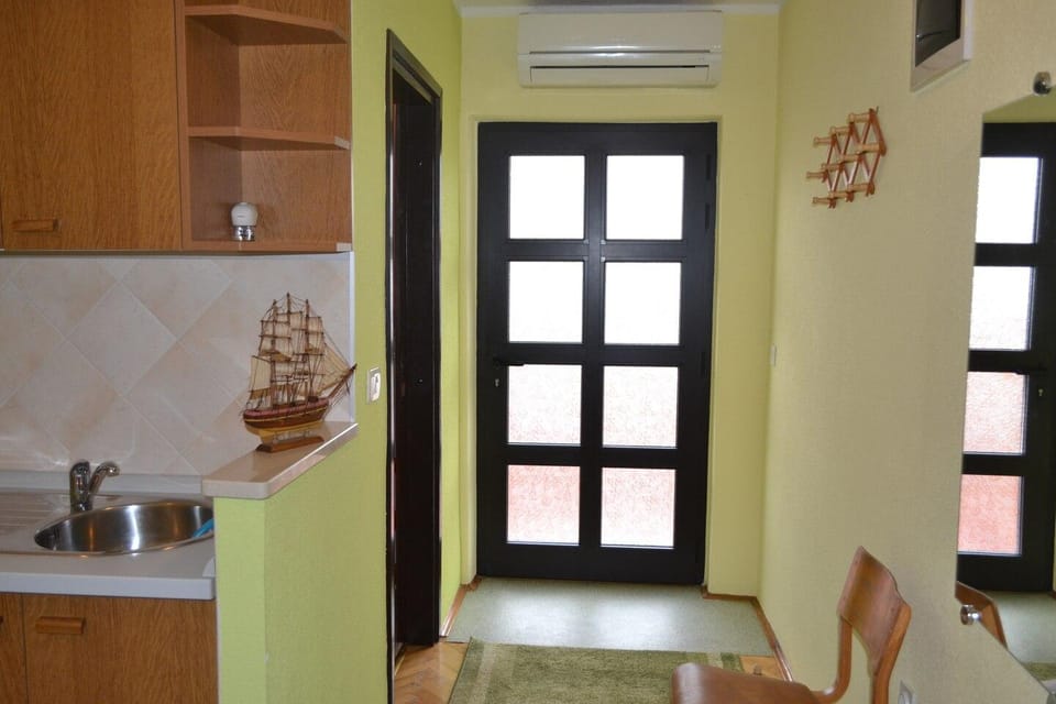 Lovely Eva Linda apartment, sea view (Sea 70 m) Apartment in Istria County
