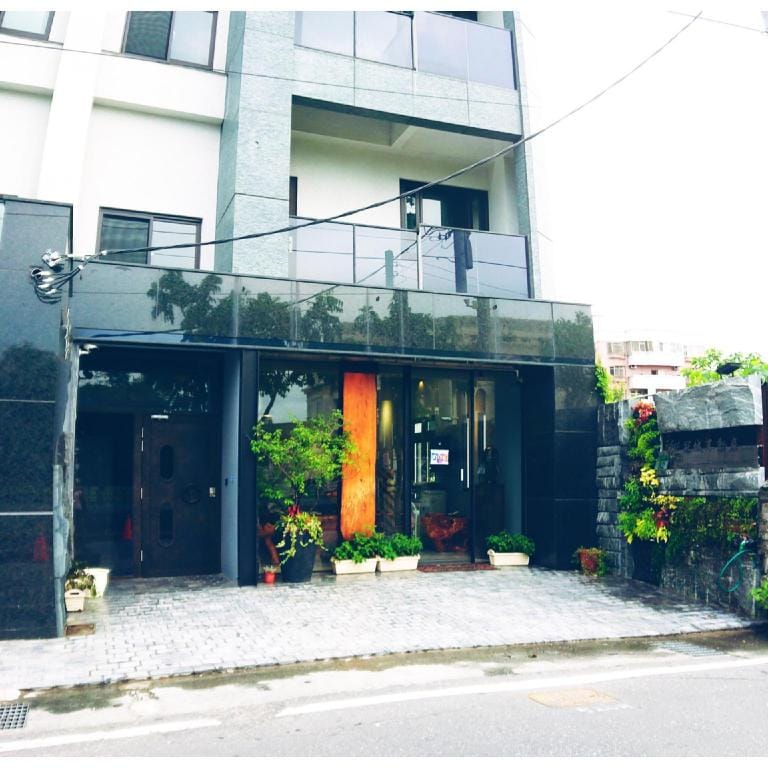 whole building82 traveller 5 suites  the  Villa in Taiwan, Province of China