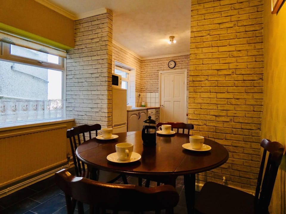 Entire Hill Breeze House - up to 9 people Vacation rental in Wales