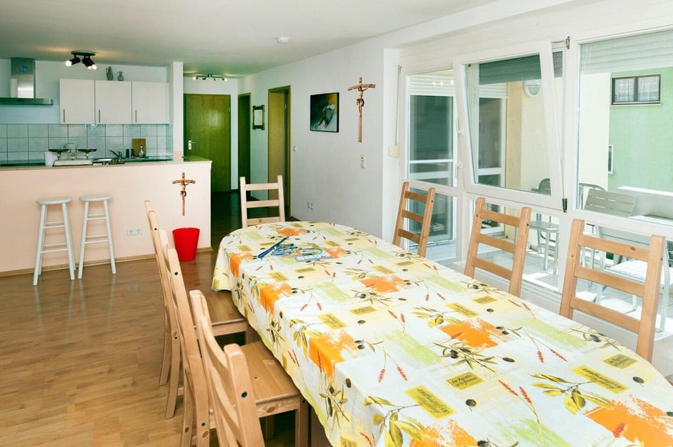 Apartment 3 -only 300 m to entrance Europa-Park- Apartment in Rust