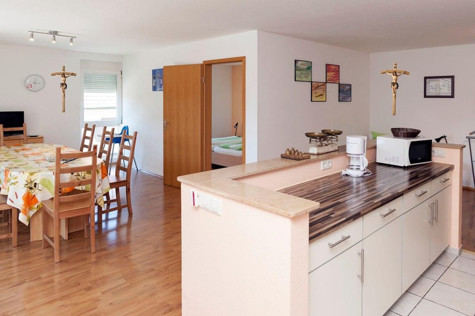 Apartment 3 -only 300 m to entrance Europa-Park- Apartment in Rust
