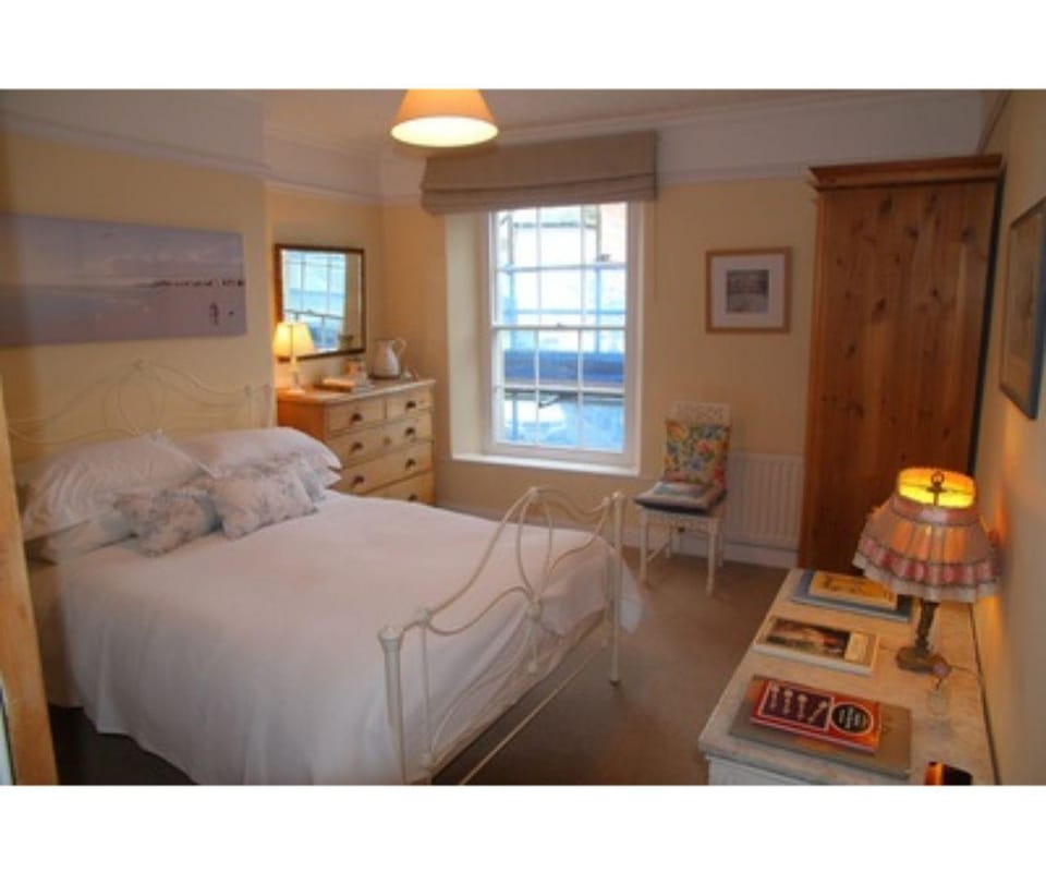 Ringmore House - central Salcombe + estuary views  Vacation rental in Salcombe