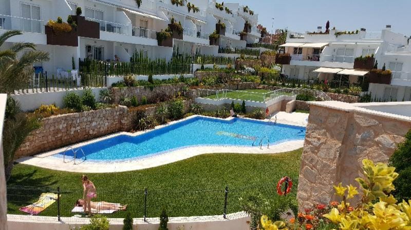 Panoramic sea view, private terrace, lovely garden Apartment in Alacantí