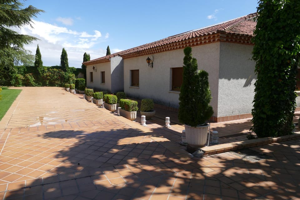 VILLAMERCEDES 1 Villa in Castile and León