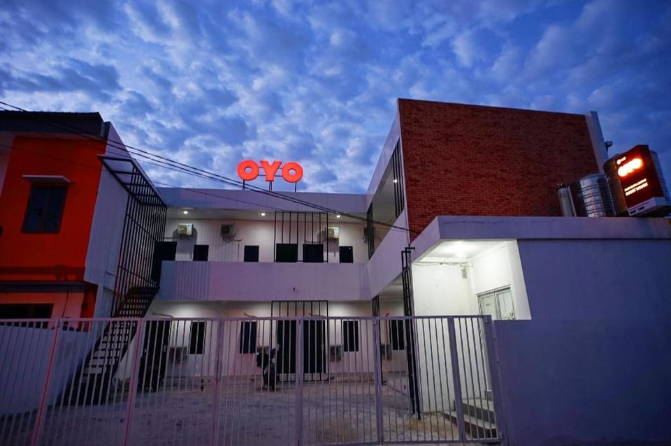 OYO 1125 Sani Guest House Hotel in Indonesia