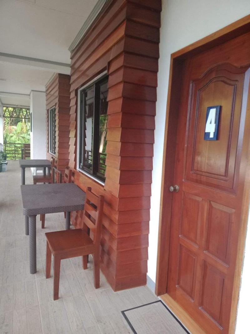 MLB BEACHFRONT APT 4 Apartment in Siquijor