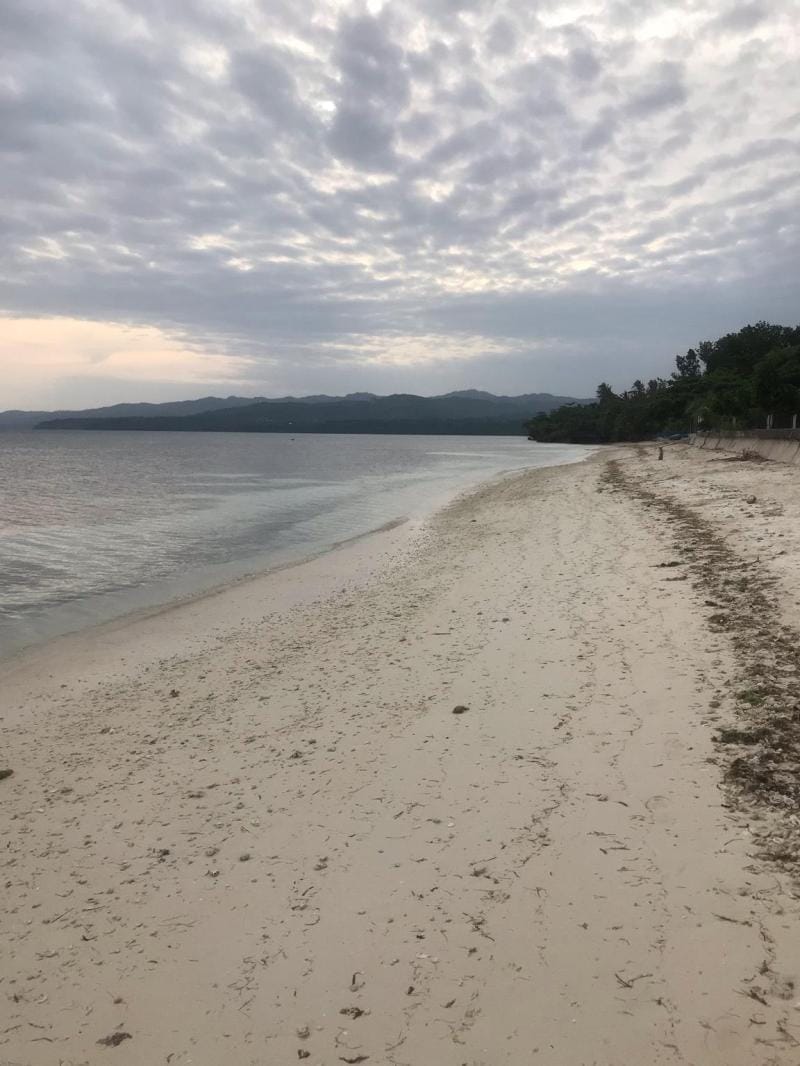 MLB BEACHFRONT APT 2 Apartment in Siquijor