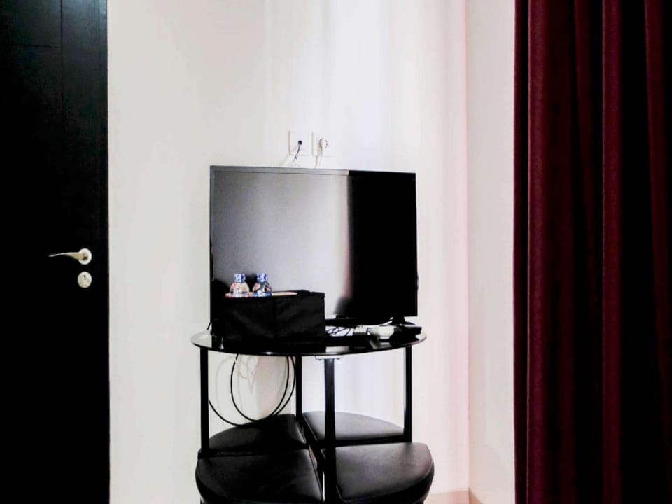 Simply 1BR @ Skyline Paramount Apt By Travelio Apartment in West Java