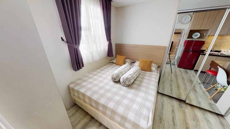 Warm Quiet Stay in Bintaro Icon Apartment in Jakarta