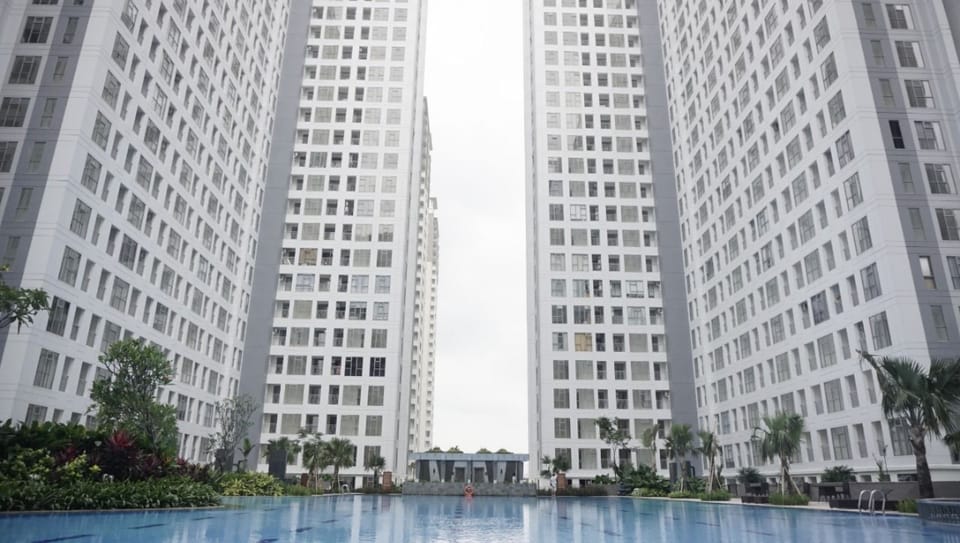 Modern Stylish Studio Mtown Gading Serpong (WIFI) Apartment in West Java