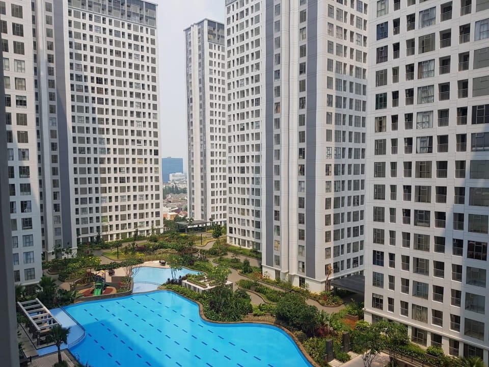 Modern Stylish Studio Mtown Gading Serpong (WIFI) Apartment in West Java