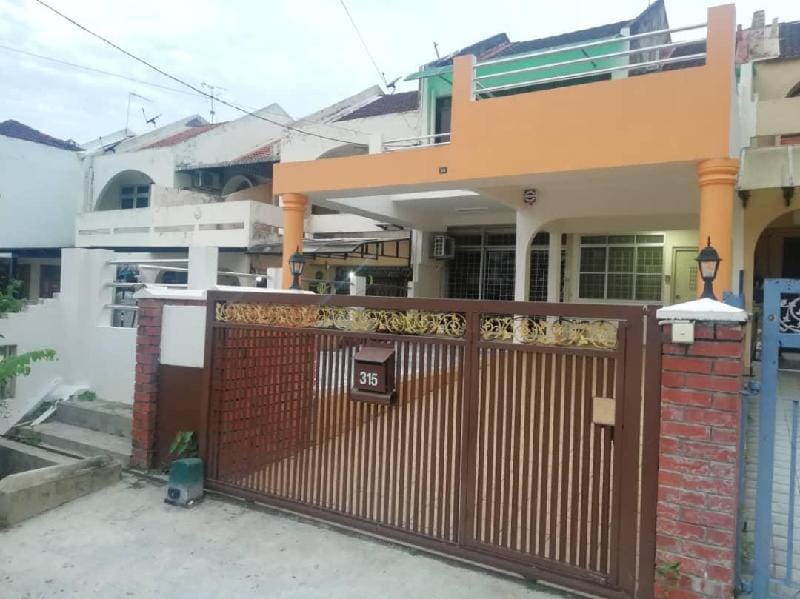 Home for 7 travellers Vacation rental in Negeri Sembilan, Malaysia