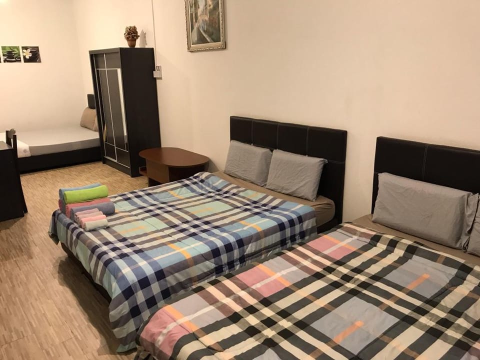 Le Paris Homestay @ 10pax Kubota Tawau Apartment in Sabah