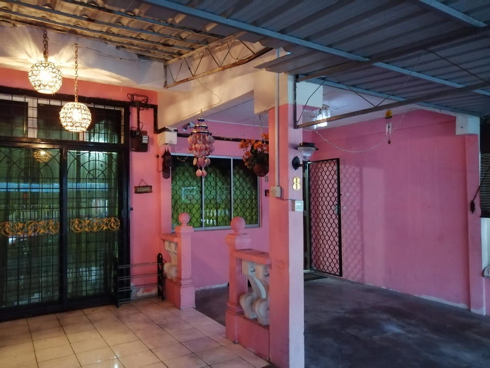 Kluang Barat Homestay Vacation rental in Johor