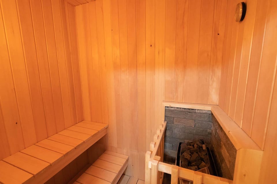 Lake Toya lodge Sigra with Sauna Vacation rental in Hokkaido Prefecture