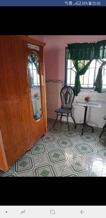 Kim Anh Guesthouse (Room Fan 2) Apartment in Kien Giang