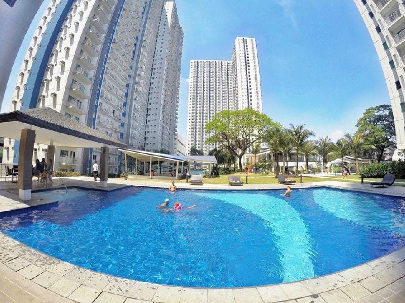 JMJ Luxe Stay Apartment in Quezon City