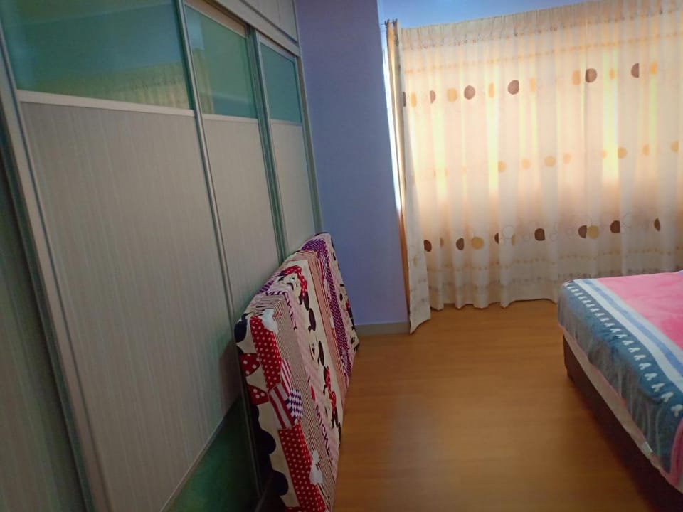 SeaView Homestay 70A @ 高楼［看海］阳台 Apartment in Selangor, Malaysia