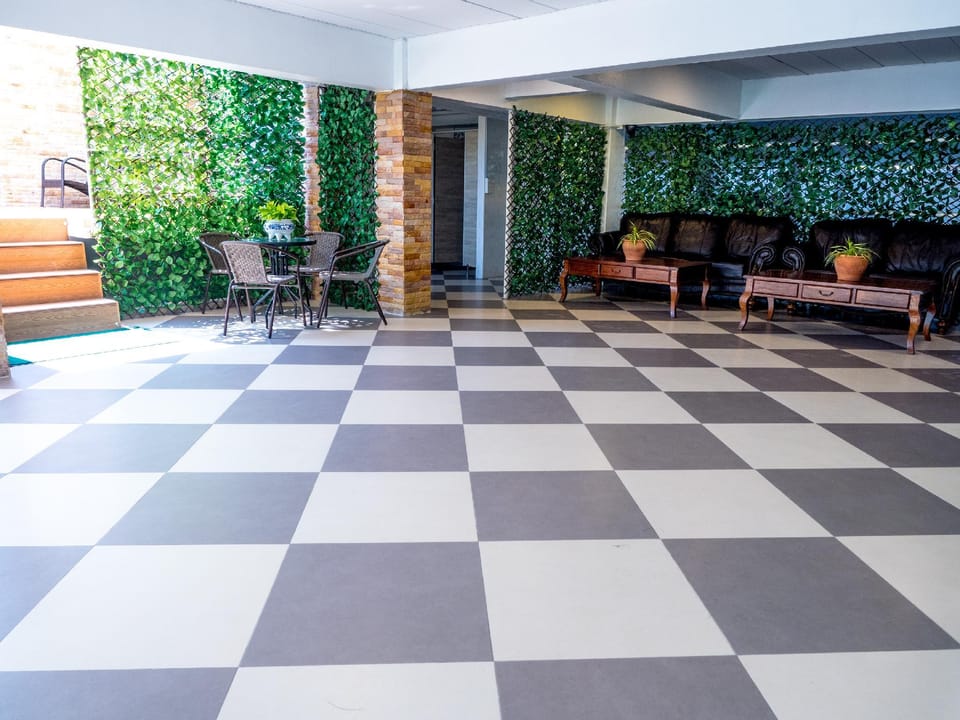 1R1B0S/F3020406 Suwatchai garden,Service Apartment Apartment in Bangkok