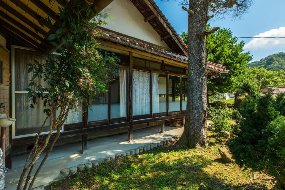 Wealthy Farmer's House in Hiroshima Vacation rental in Hiroshima Prefecture