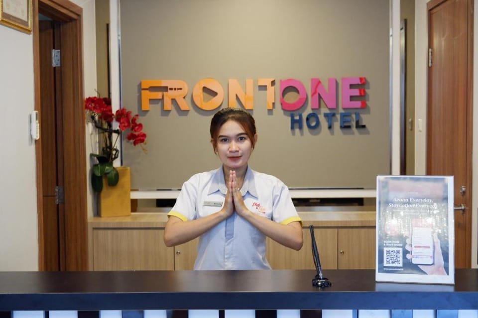 Front One Hotel Tulungagung Hotel in East Java