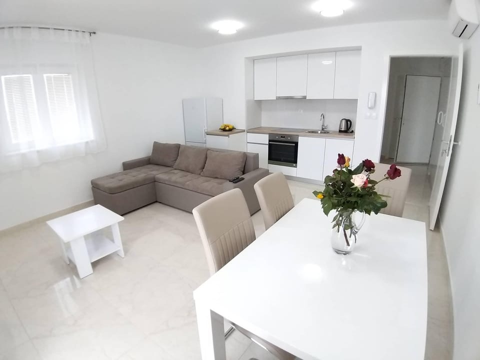 Villa Pauk - Apartman 2 Villa in Šibenik-Knin County, Croatia