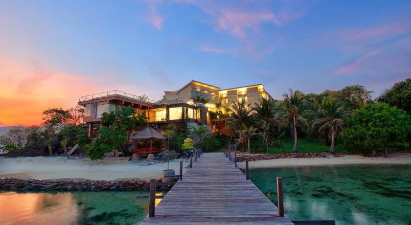 Royal Ocean Resort karimunjawa Hotel in Indonesia