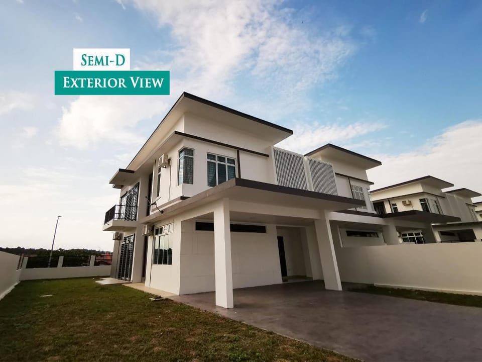 Four Bedroom Villa near Desaru Coast * Arcadia 41 Vacation rental in Johor