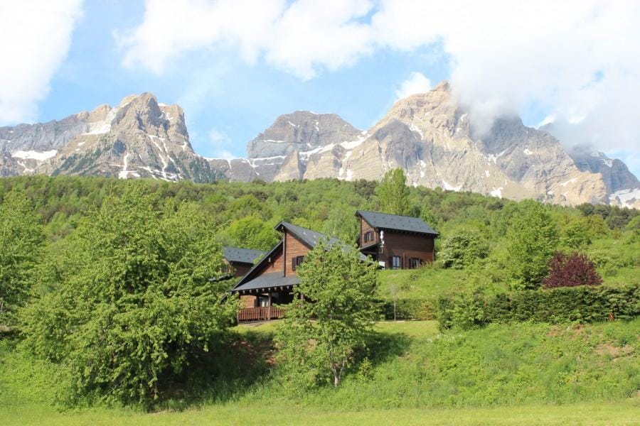 Piedrafita Mountain Lodge  Vacation rental in Aragon
