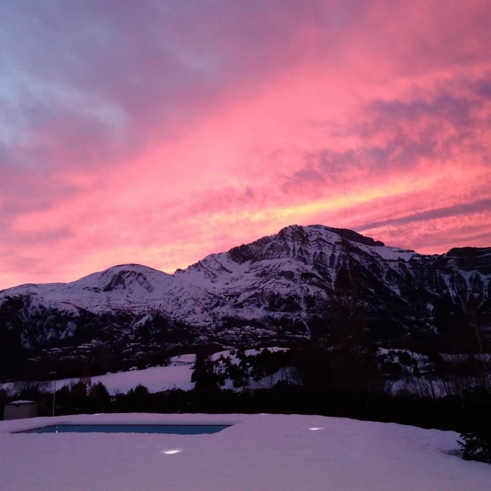Piedrafita Mountain Lodge  Vacation rental in Aragon