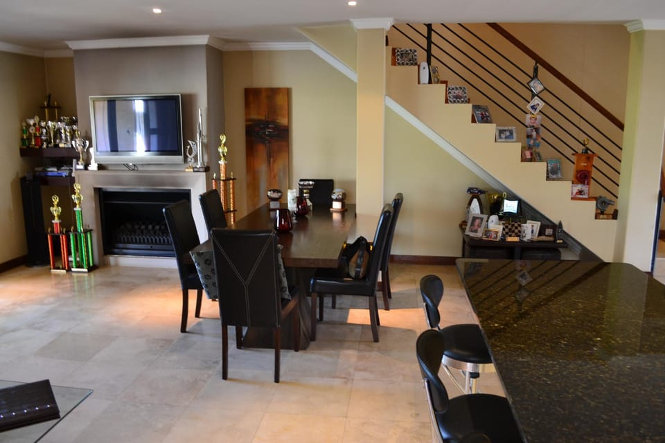 Pearl Valley Land Cove 5A Golf Safari SA Villa in Cape Town