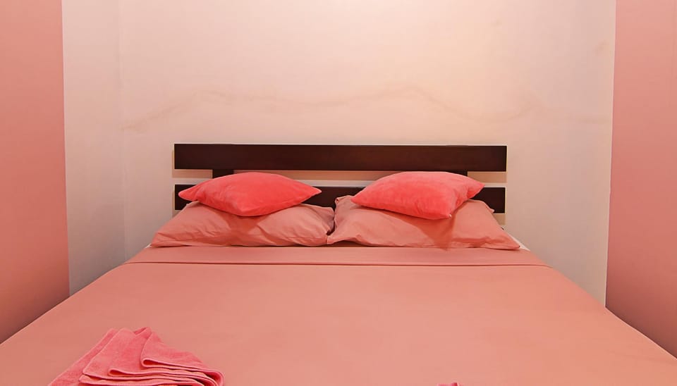 Cafe Darcey & Residences BnB (Wombat Suite) Apartment in Tagbilaran City