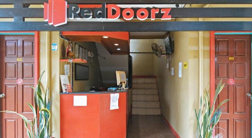 RedDoorz @ Bankal Lapulapu Hotel in Lapu-Lapu City