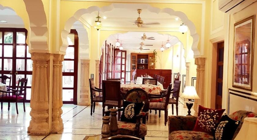 Raj Rajeshwari Haveli Hotel in Jaipur