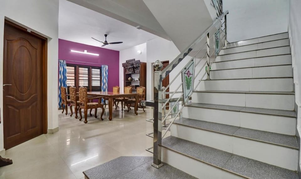 Treebo Backpackers Inn Hotel in Kochi