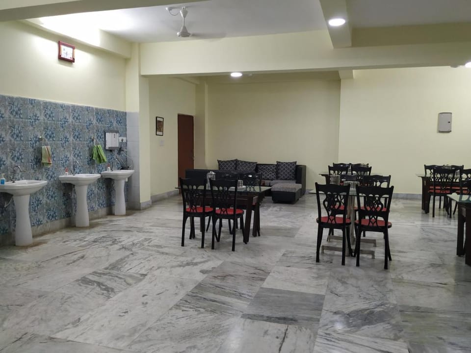 Shophori Shantiniketan Hotel in West Bengal