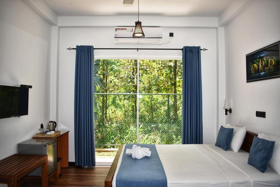 Forest Edge Safari Villa Bed and Breakfast in Southern Province