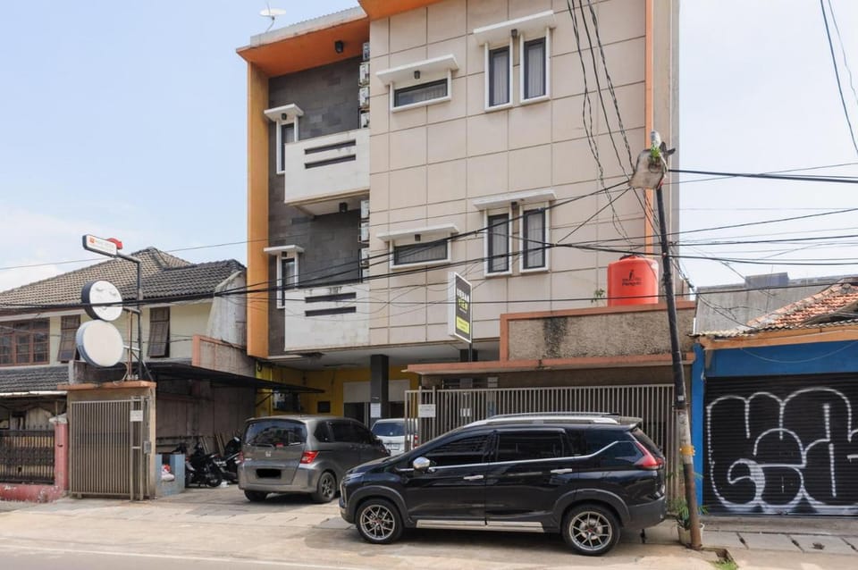 Urbanview Hotel Residence 446 Tanjung Duren Hotel in Jakarta