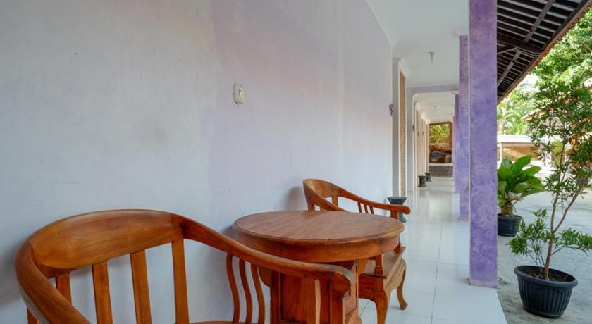 RedDoorz near Goa Jatijajar 2 Bed and Breakfast in Indonesia