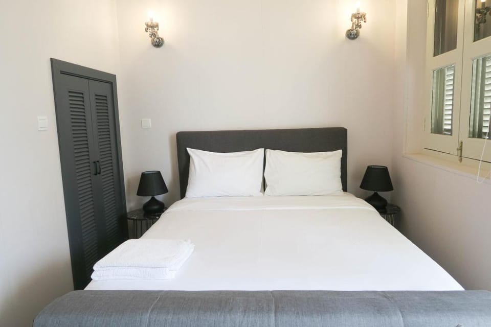 Deluxe Studio & Suite by RR Apartment in Singapore
