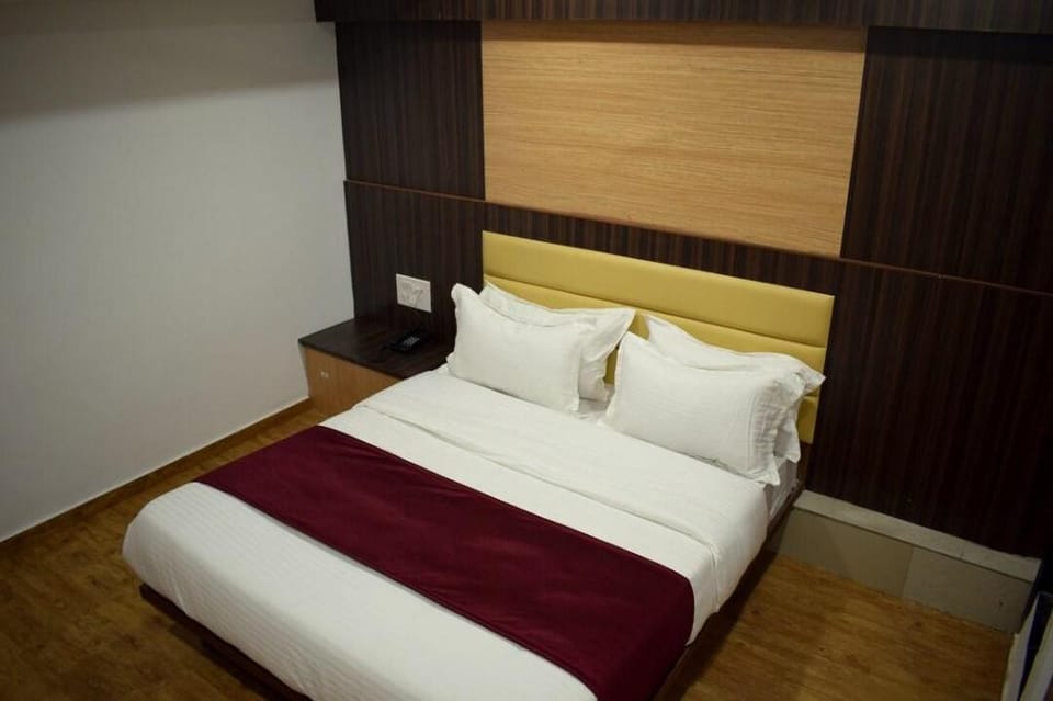 Hotel Palak Palace Hotel in Ahmedabad