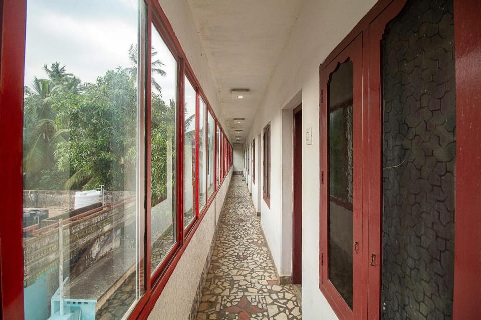 SPOT ON 41096 G.Lawrence Lodge Hotel in Tamil Nadu