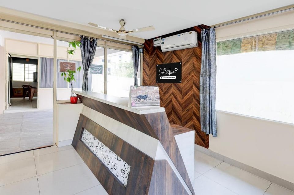 Super Collection O Bhanugudi Junction Kakinada Formerly Stay Inn Luxury Hotel in Andhra Pradesh