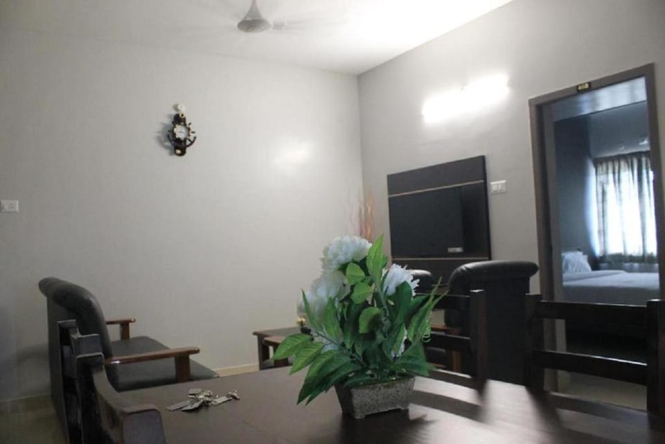 Viswa Residency by Azalea Hotel in Madurai