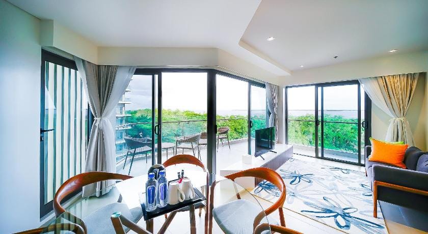 Tambuli Seaside Resort and Spa Hotel in Lapu-Lapu City