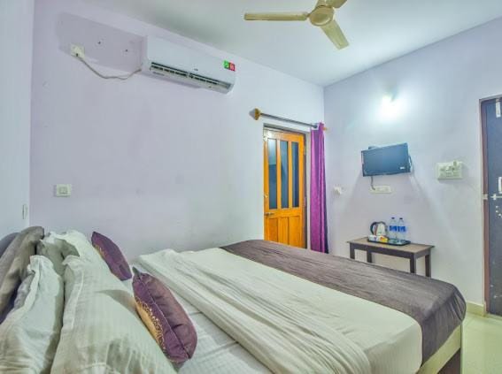 Sky Beach View Apartment in Baga