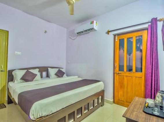 Sky Beach View Apartment in Baga