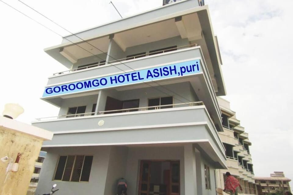 Goroomgo Premium Asish Side Sea View Room Puri Hotel in Puri